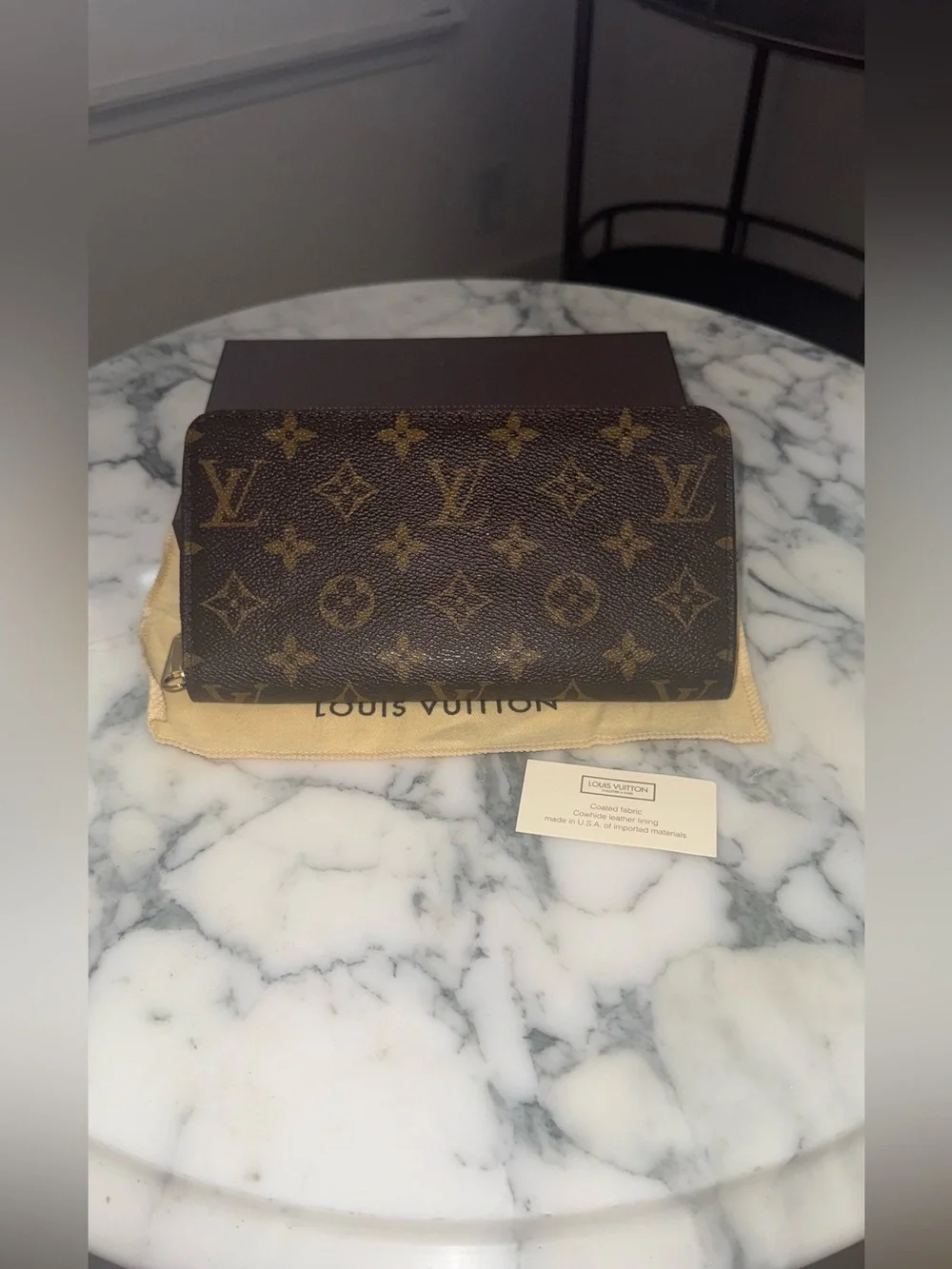 Louis Vuitton Zippy Wallet